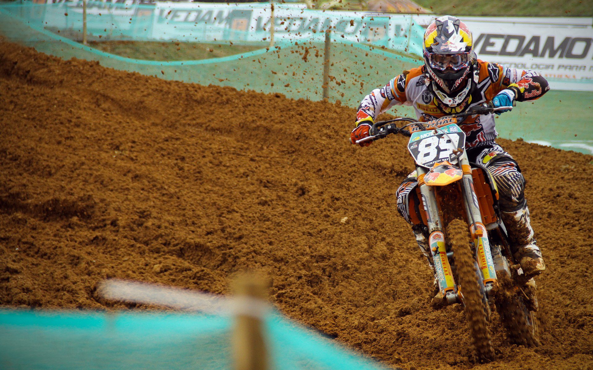 爱游戏体育APP下载-巴黎圣日耳曼继续领跑法甲，冠军在望