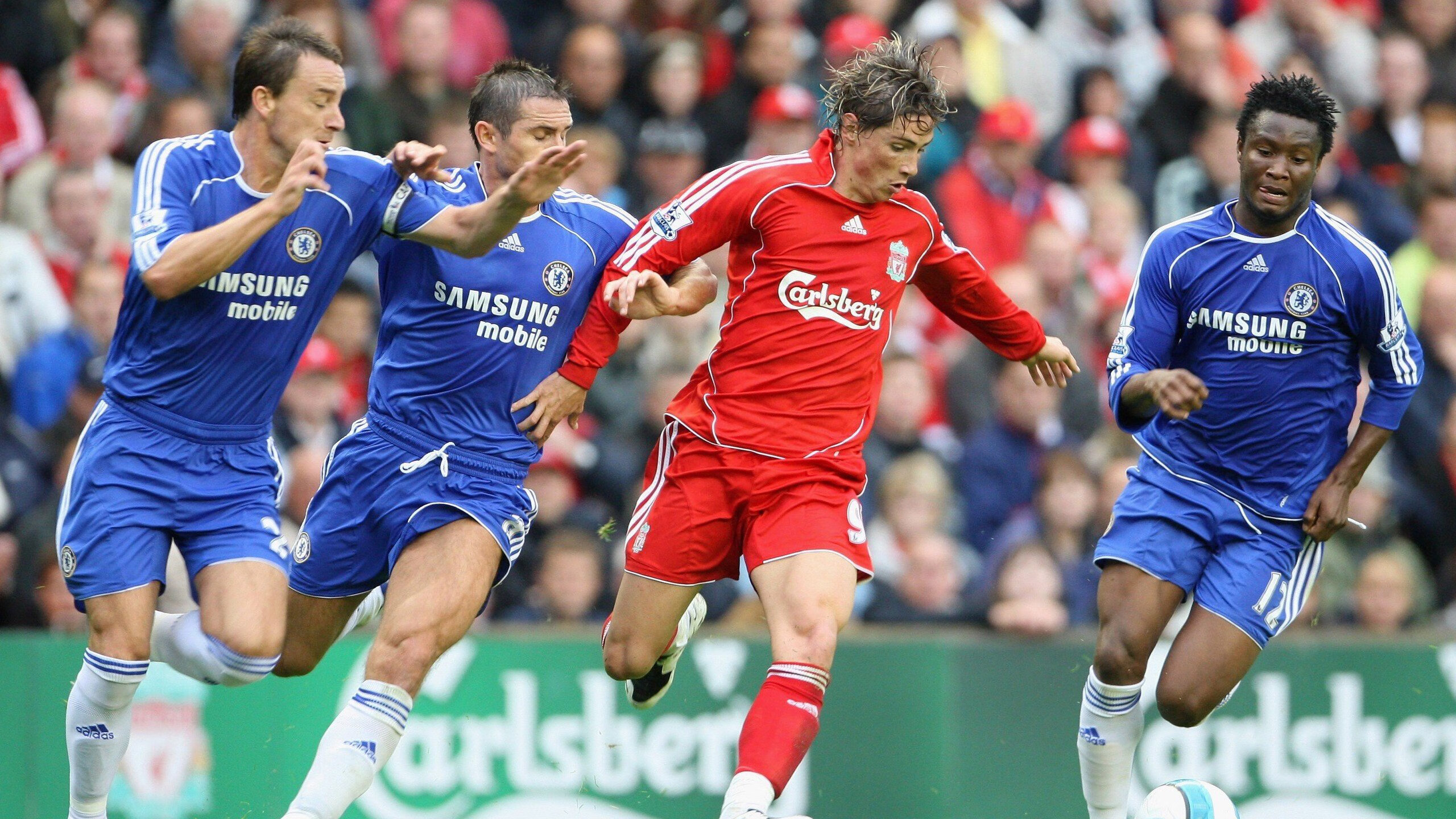 AYX体育官网-德甲激烈争夺：攻防兼备，惊喜不断，德甲争四